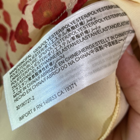 Keepsake Floral dress Size Medium - Picture 8 of 9